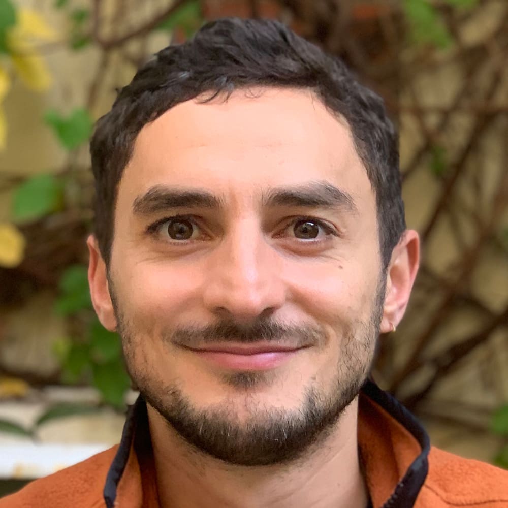 Rodrigo Silva Roja Headshot